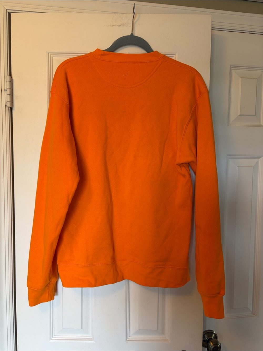 Virginia Tech Crew Sweatshirt Size Medium Women/Mens - Picture 3 of 3